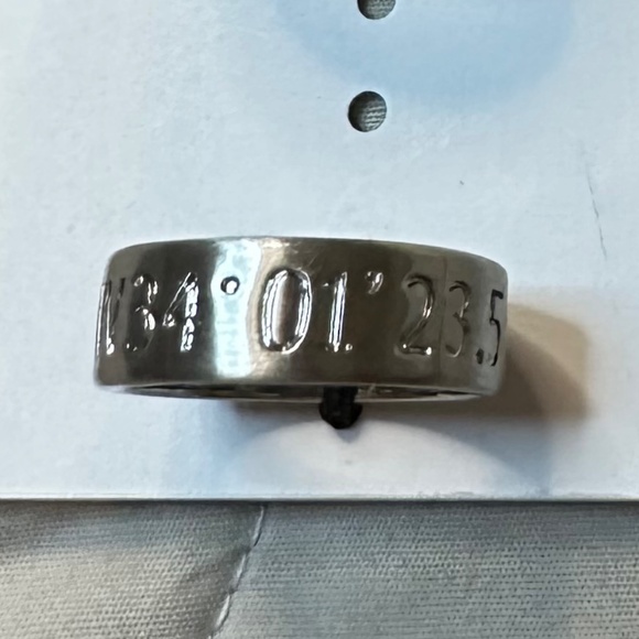 Guess Los Angeles, Roman Ring Set of 3 silver rings - Picture 9 of 13